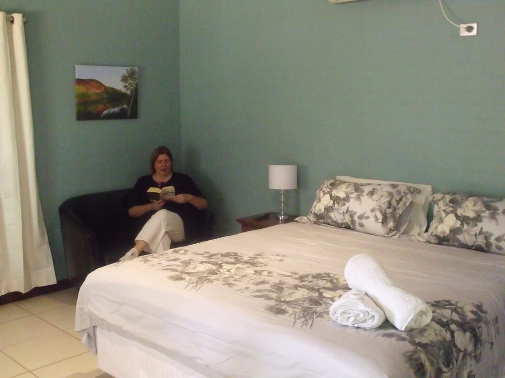 דירות מרגרט ריבר Margaret House חדר תמונה